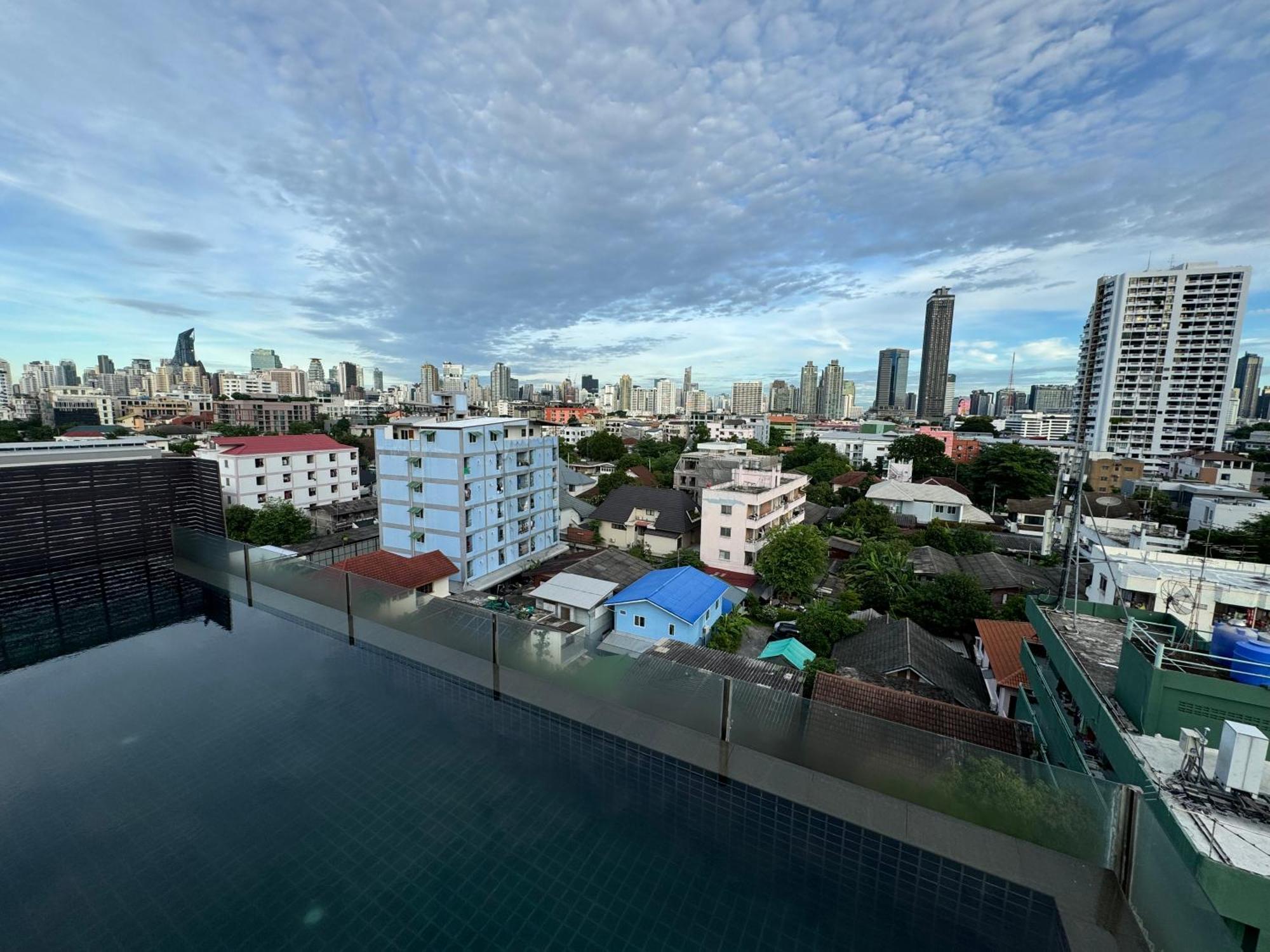 W8 Condo, Luxe 2 Bedroom Private Floor, Best Hip Central Bangkok Area, 5 Mins From Thonglo Bts Station Екстер'єр фото
