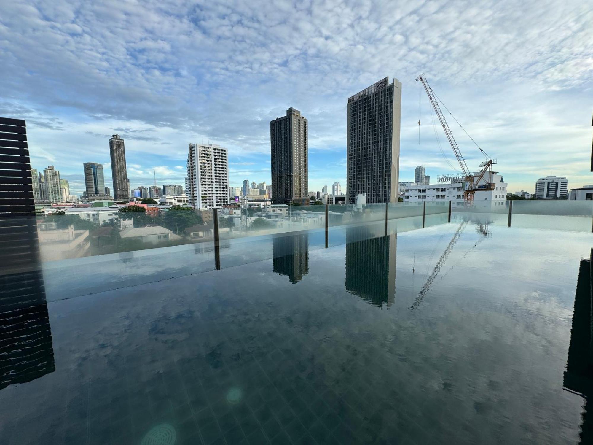W8 Condo, Luxe 2 Bedroom Private Floor, Best Hip Central Bangkok Area, 5 Mins From Thonglo Bts Station Екстер'єр фото